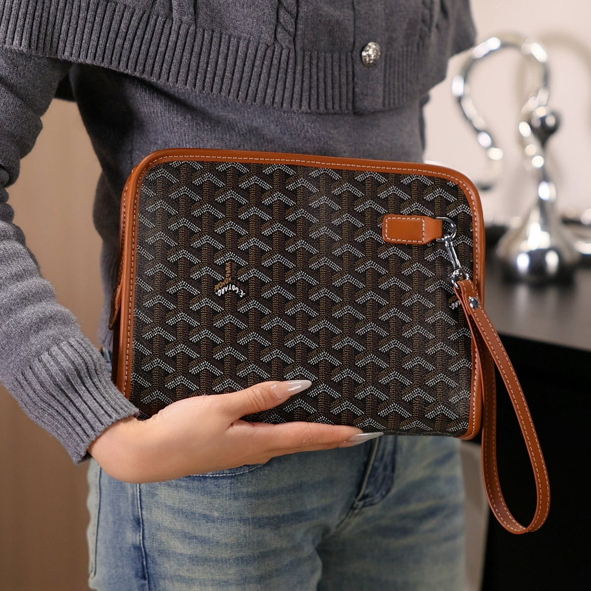 Pattern Wristlet Clutch - product view 7