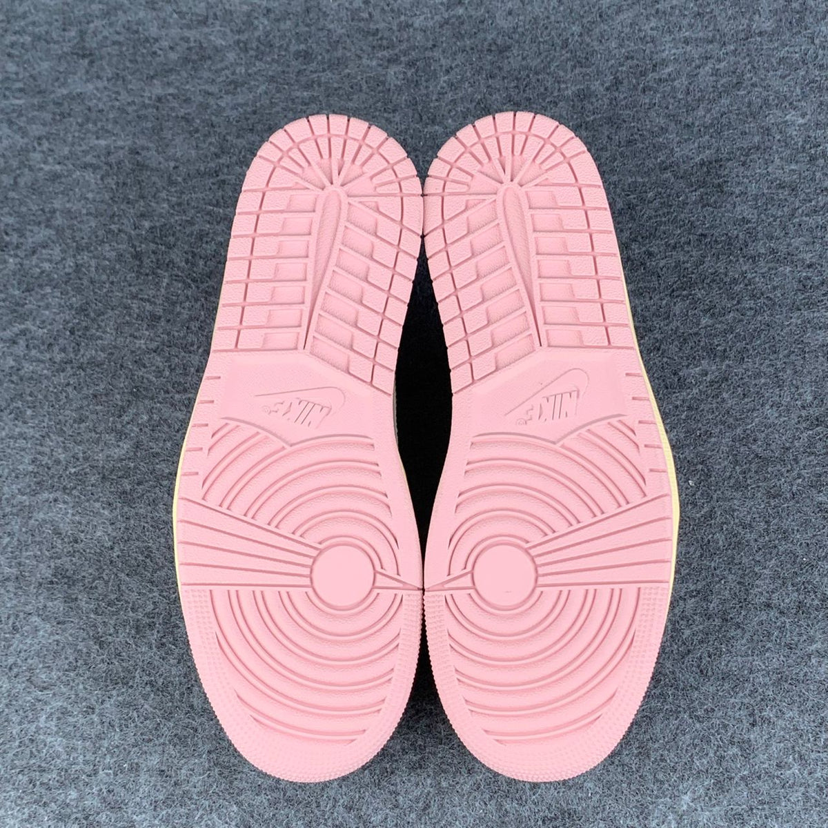 (Custom) Travis Scott x Air Jordan 1 Low OG SP Sneakers 'Sail Shy Pink' - product view 5