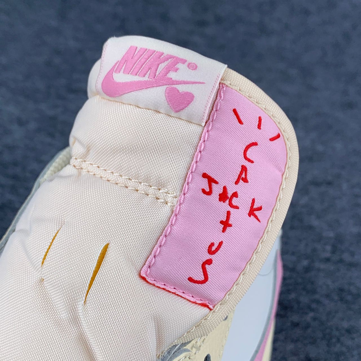Travis Scott x Air Jordan 1 Low OG SP Sneakers 'Muslin/Shy Pink' - product view 10