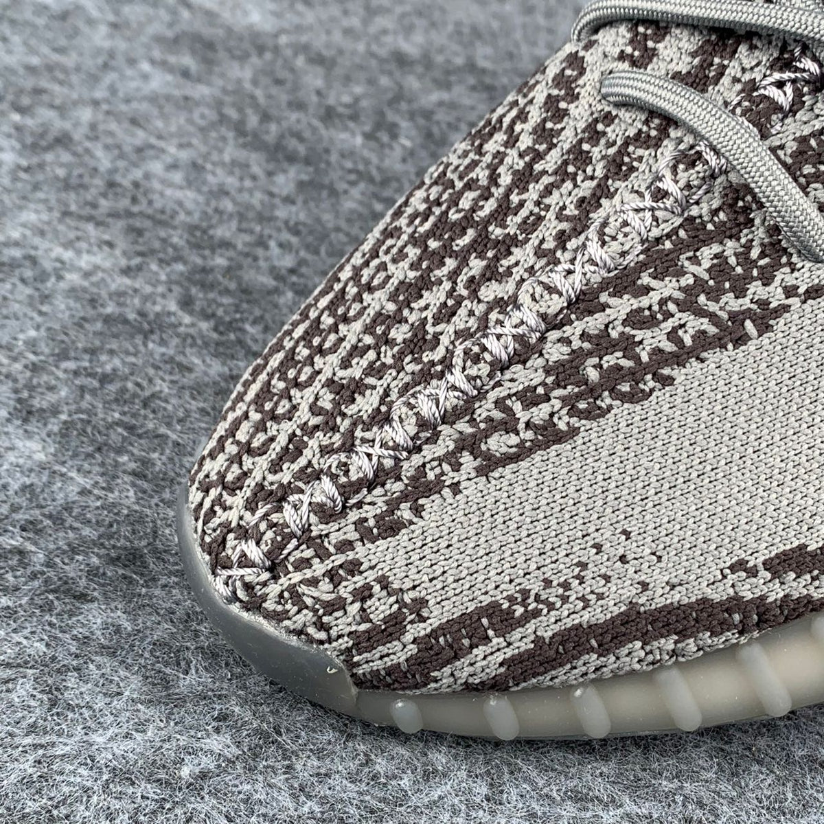 Yeezy Boost 350 V2 Sneakers 'Beluga 2.0' - product view 7