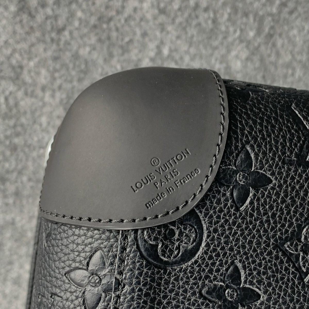 LV Horizon 55 'Monogram Shadow' - product view 7
