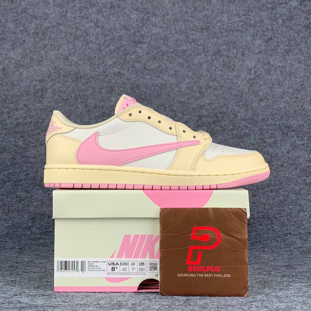 Travis Scott x Air Jordan 1 Low OG SP Sneakers 'Muslin/Shy Pink' - product view 1