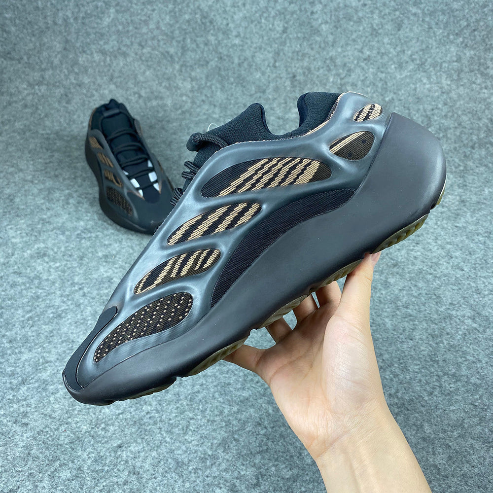 Yeezy 700 V3 Sneakers 'Clay Brown' - product view 1
