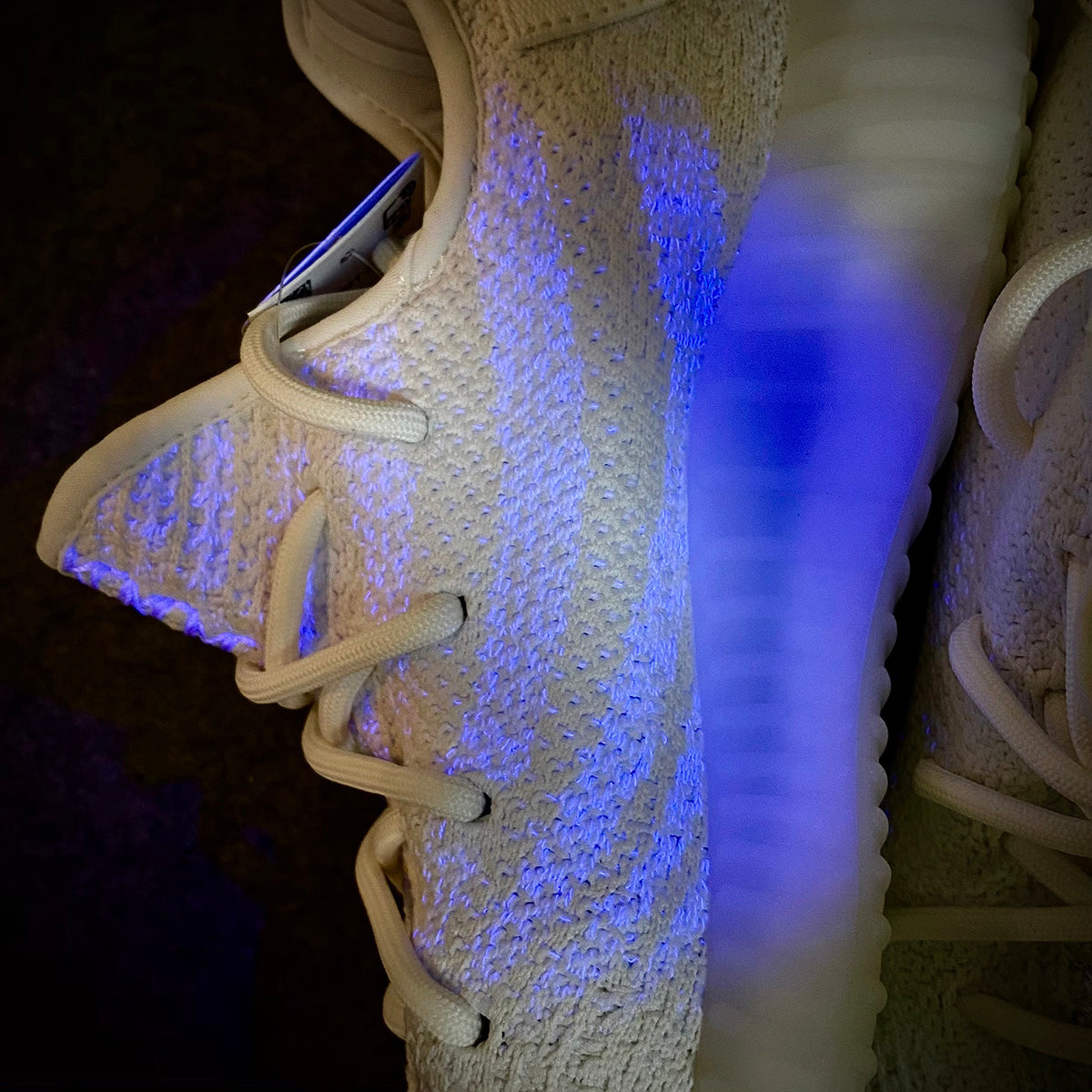 Yeezy Boost 350 V2 Sneakers 'Cream White / Triple White' - product view 9