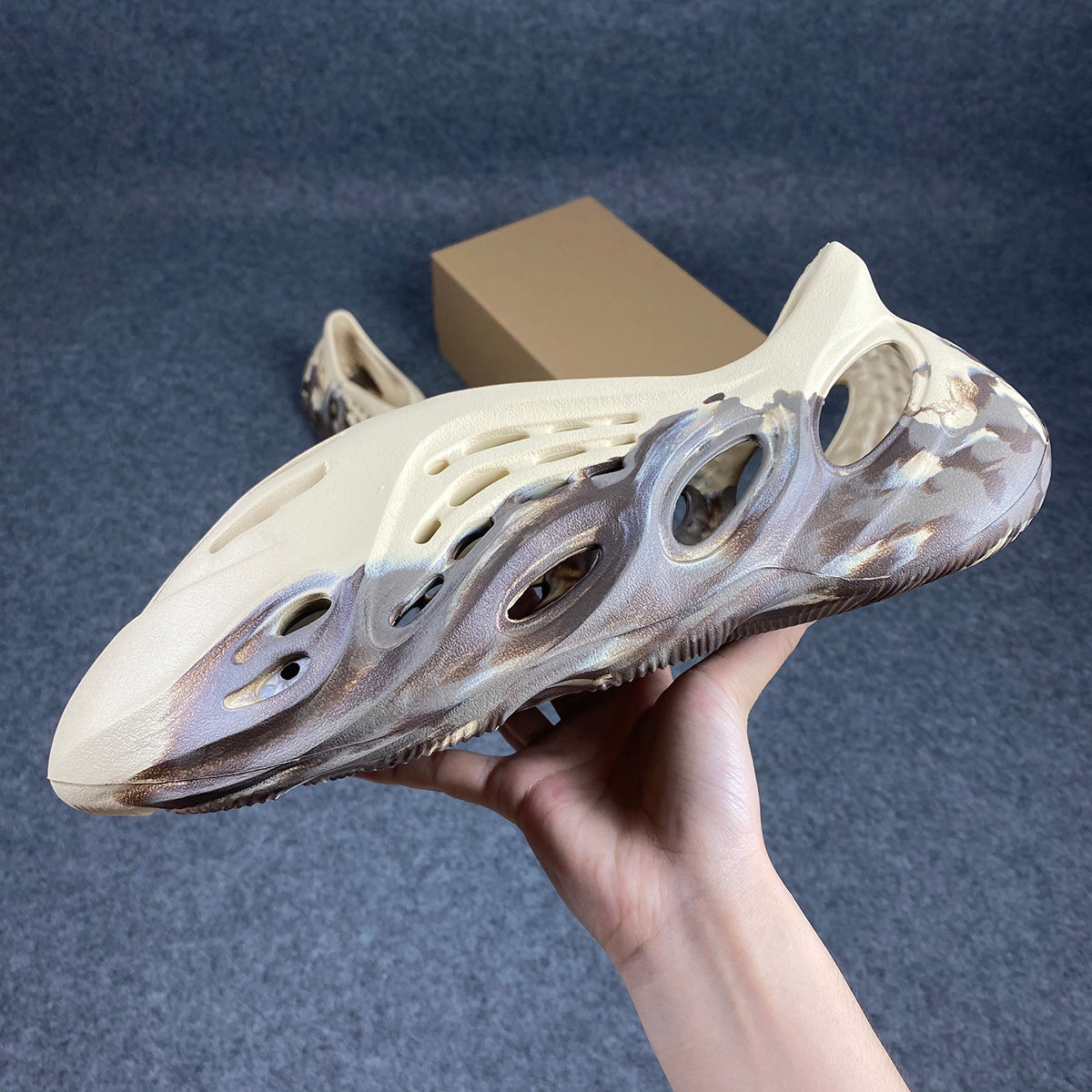 Yeezy Foam Runner 'MX Cream Clay' - product view 1