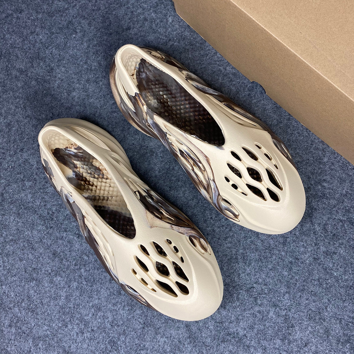 Yeezy Foam Runner 'MX Cream Clay' - product view 14