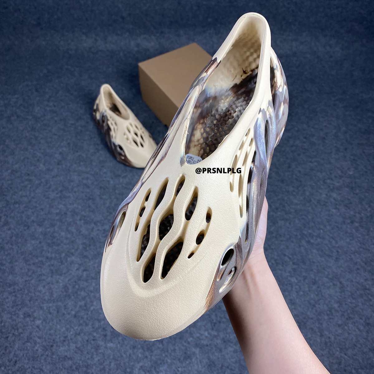 Yeezy Foam Runner 'MX Cream Clay' - product view 2