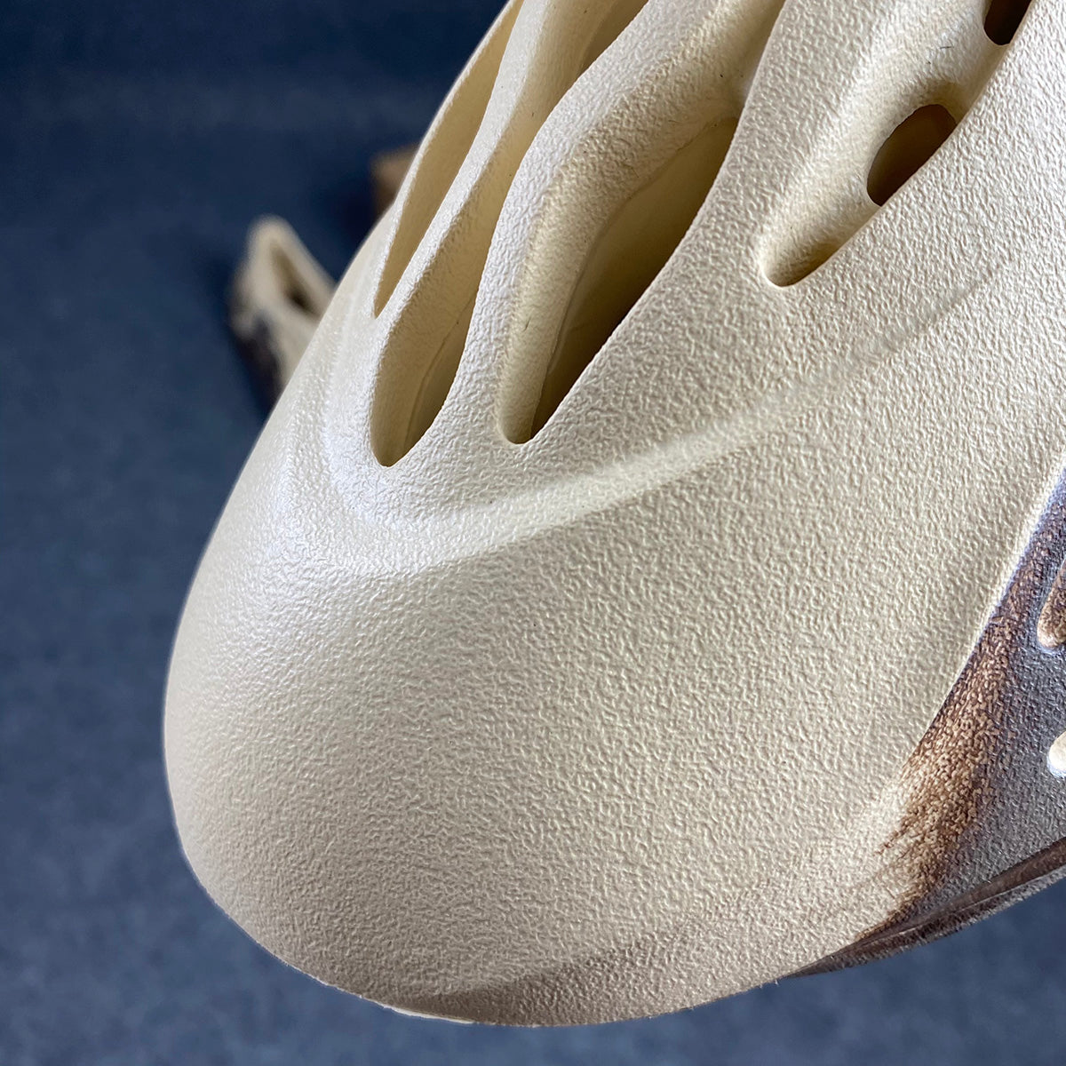 Yeezy Foam Runner 'MX Cream Clay' - product view 6