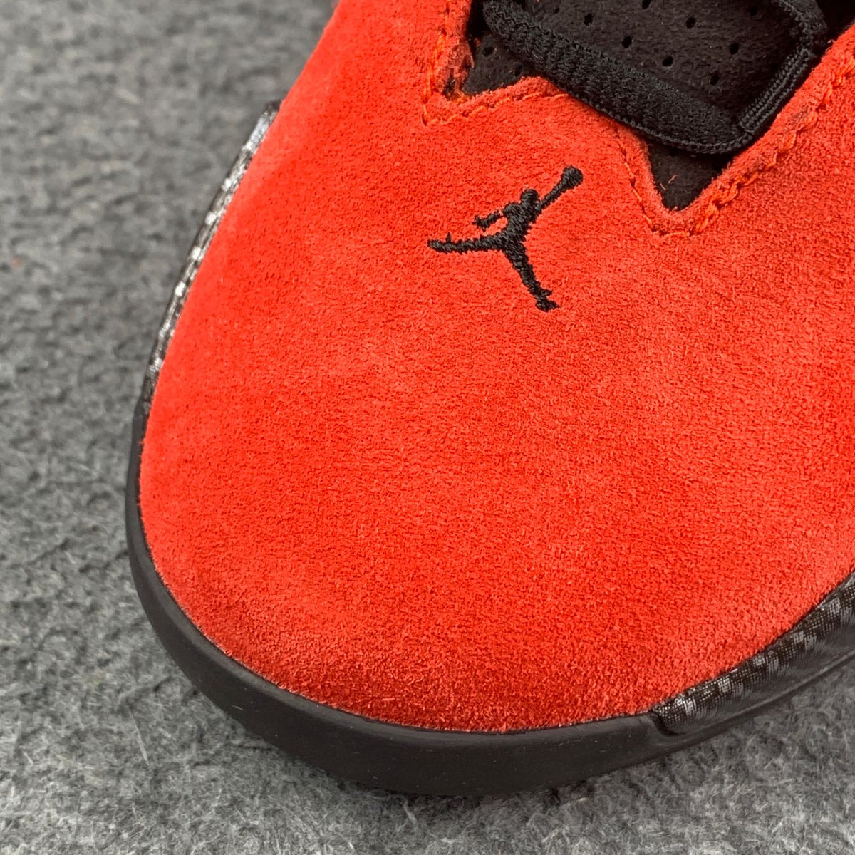 Air Jordan 14 Retro 'Ferrari' 2025 Sneakers - product view 7