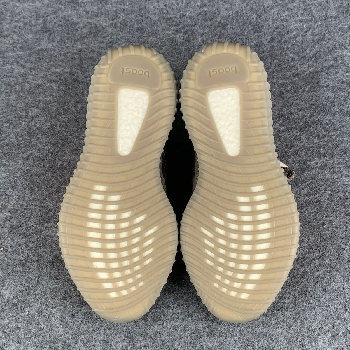 Yeezy Boost 350 V2 Sneakers 'Beluga Reflective' - product view 6