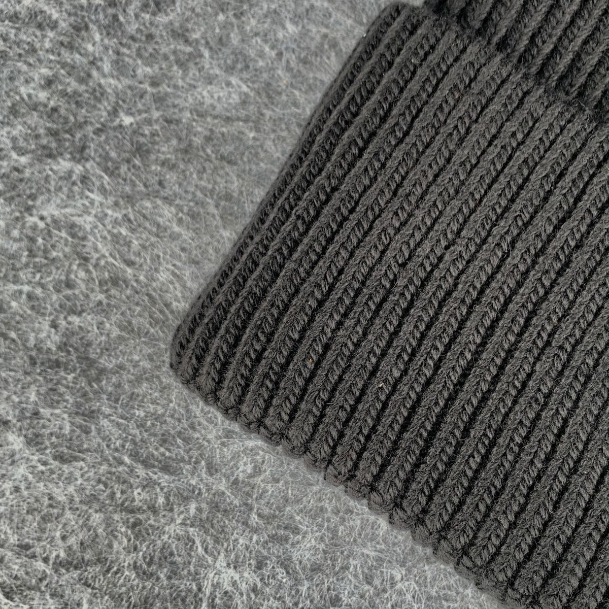 Moncler Cashmere Beanie 'Black' - product view 5