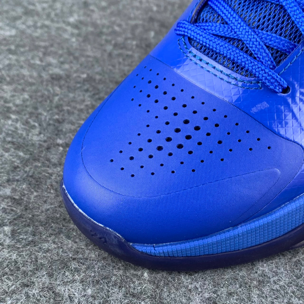 Nike Zoom Kobe 5 Protro Sneakers 'Dodgers' - product view 7