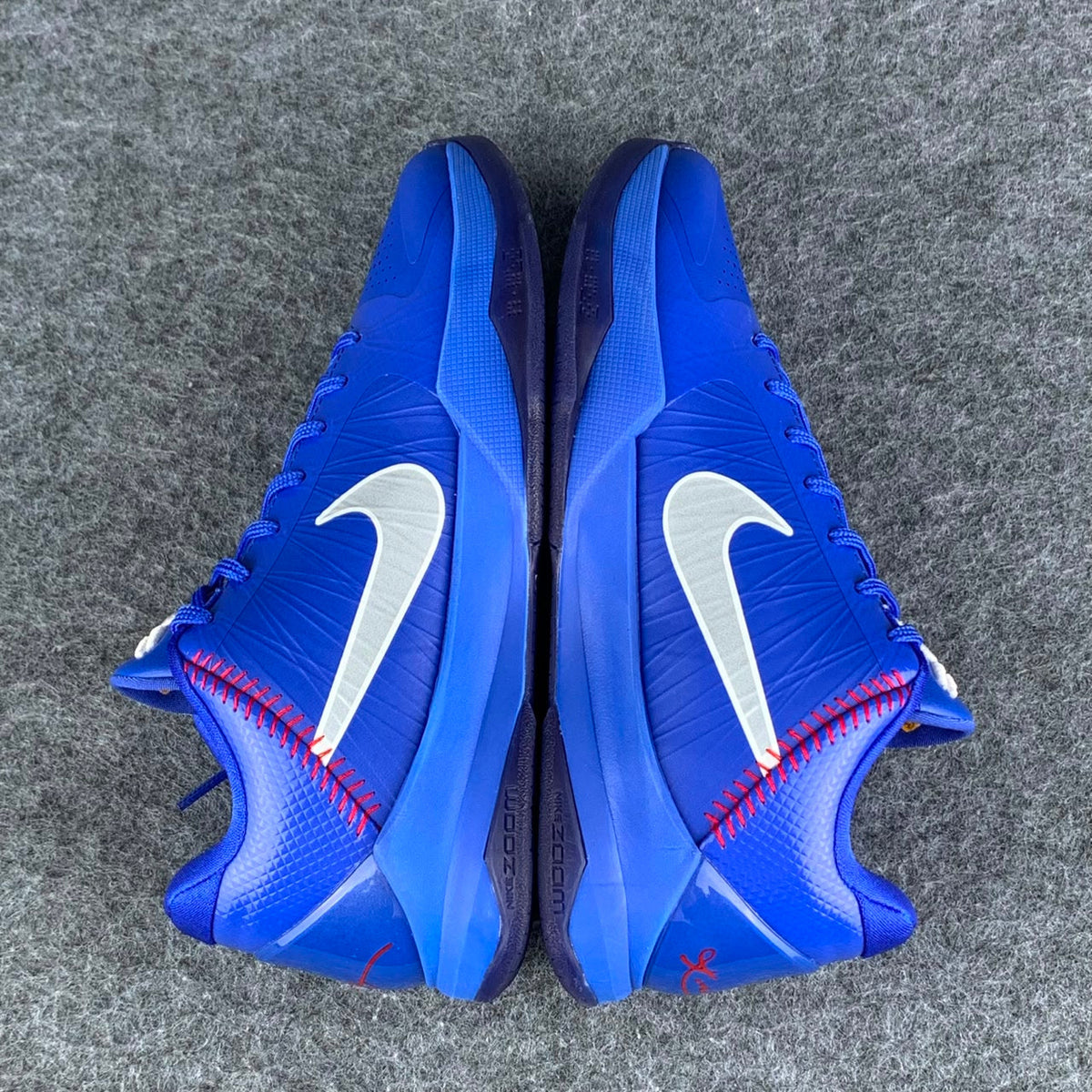 Nike Zoom Kobe 5 Protro Sneakers 'Dodgers' - product view 3