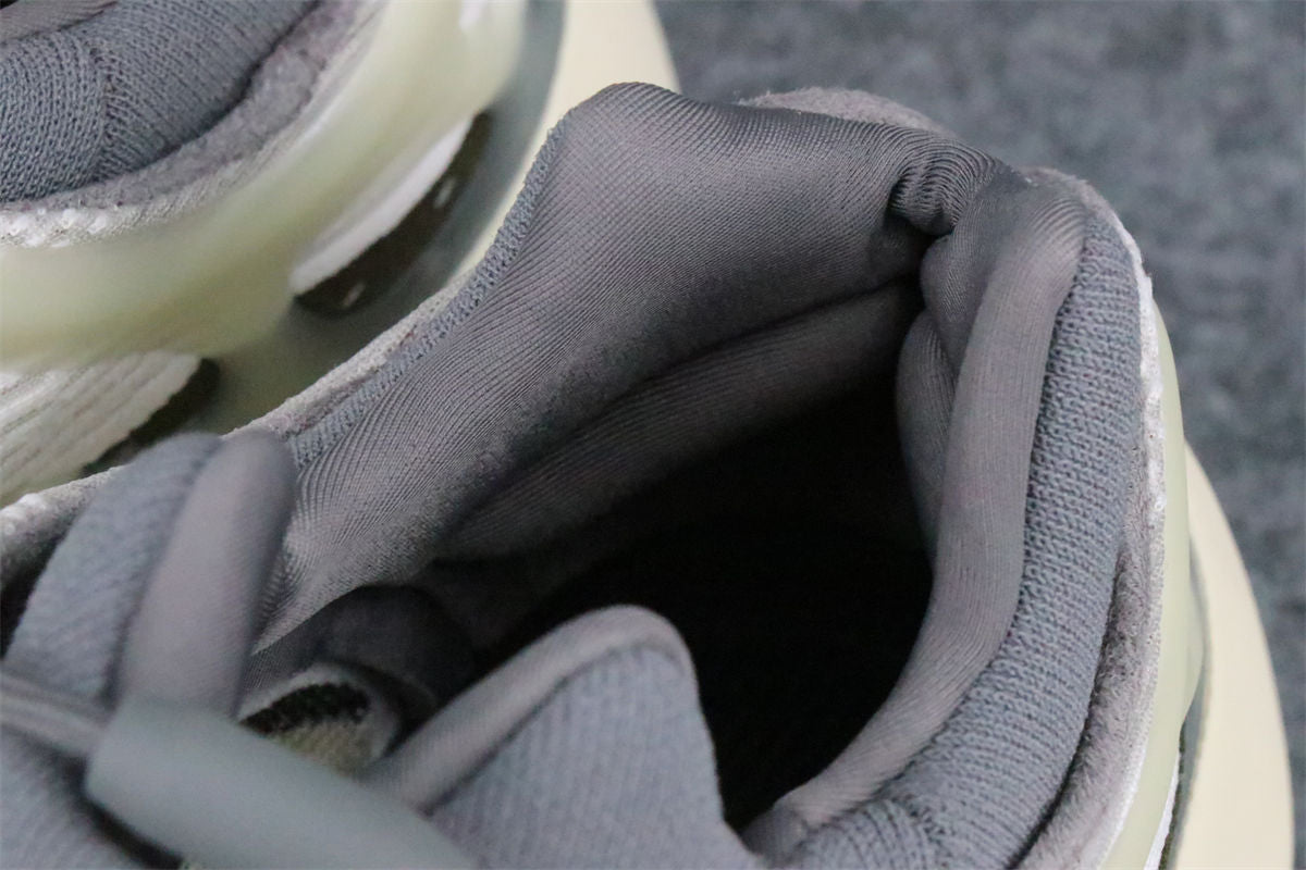 Yeezy 700 V3 Sneakers 'Fade Salt' - product view 7