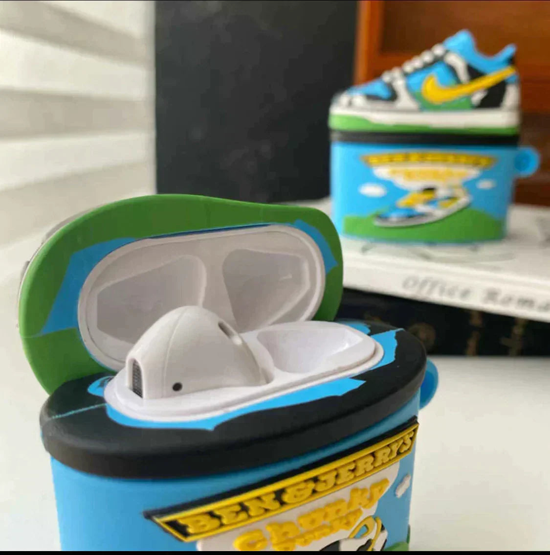 Nike AirPods Cases - product view 4