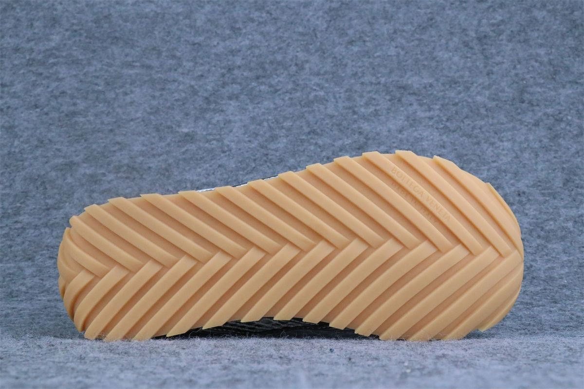 Bottega Veneta Orbit Sneaker 'Silver White' - product view 3