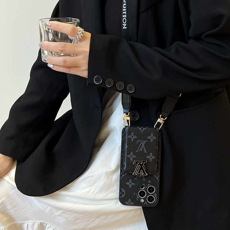 Card Bag Chain Black iPhone Case - product view 4