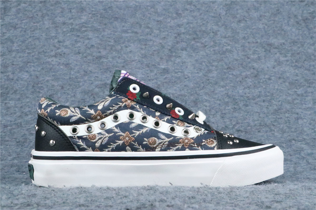 Vans x Gucci OG Old Skool LX Sneakers 'Black Floral' - product view 2