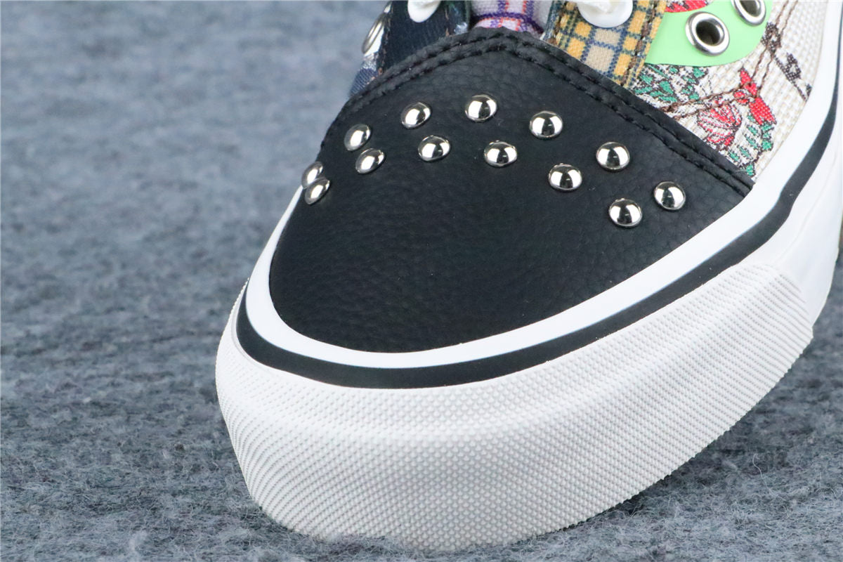 Vans x Gucci OG Old Skool LX Sneakers 'Black Floral' - product view 4