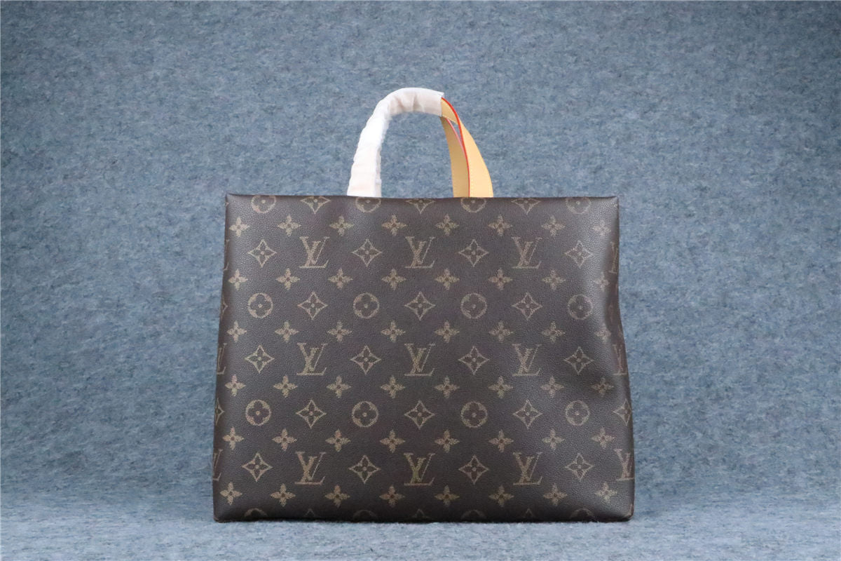 LV Shopper Tote MM - product view 2