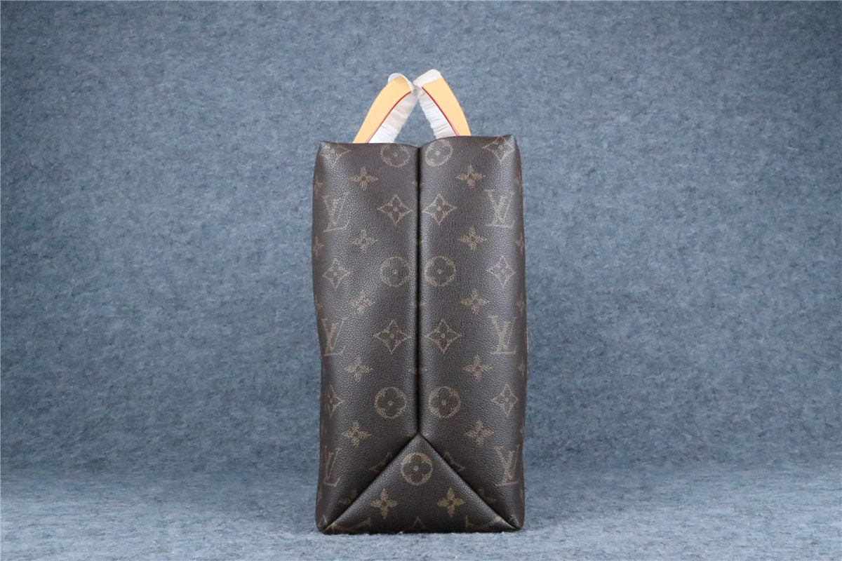 LV Shopper Tote MM - product view 3