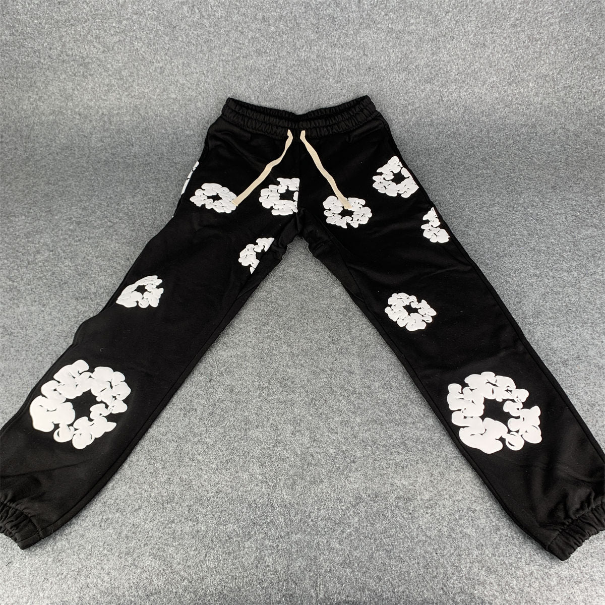 Denim Tears The Cotton Wreath Sweatpants Pants 'Black' - product view 2