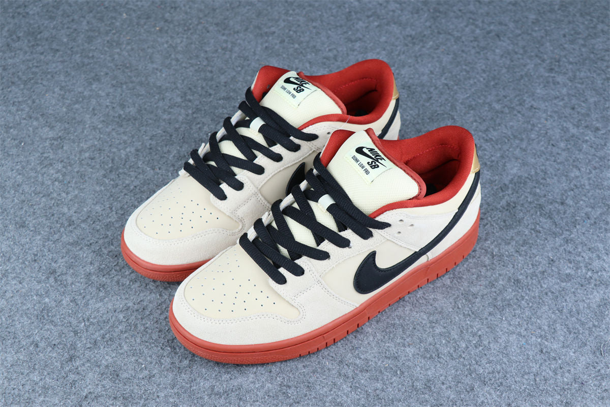 Nike Dunk Low SB Sneakers 'Hennessy ' - product view 15