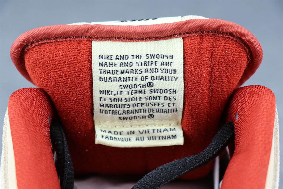 Nike Dunk Low SB Sneakers 'Hennessy ' - product view 7