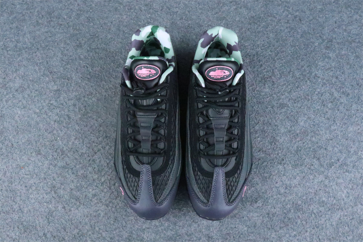 Corteiz x Nike Air Max 95 SP Sneakers 'Rules the World - Pink Beam' - product view 12