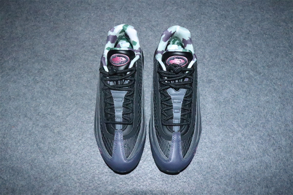 Corteiz x Nike Air Max 95 SP Sneakers 'Rules the World - Pink Beam' - product view 13