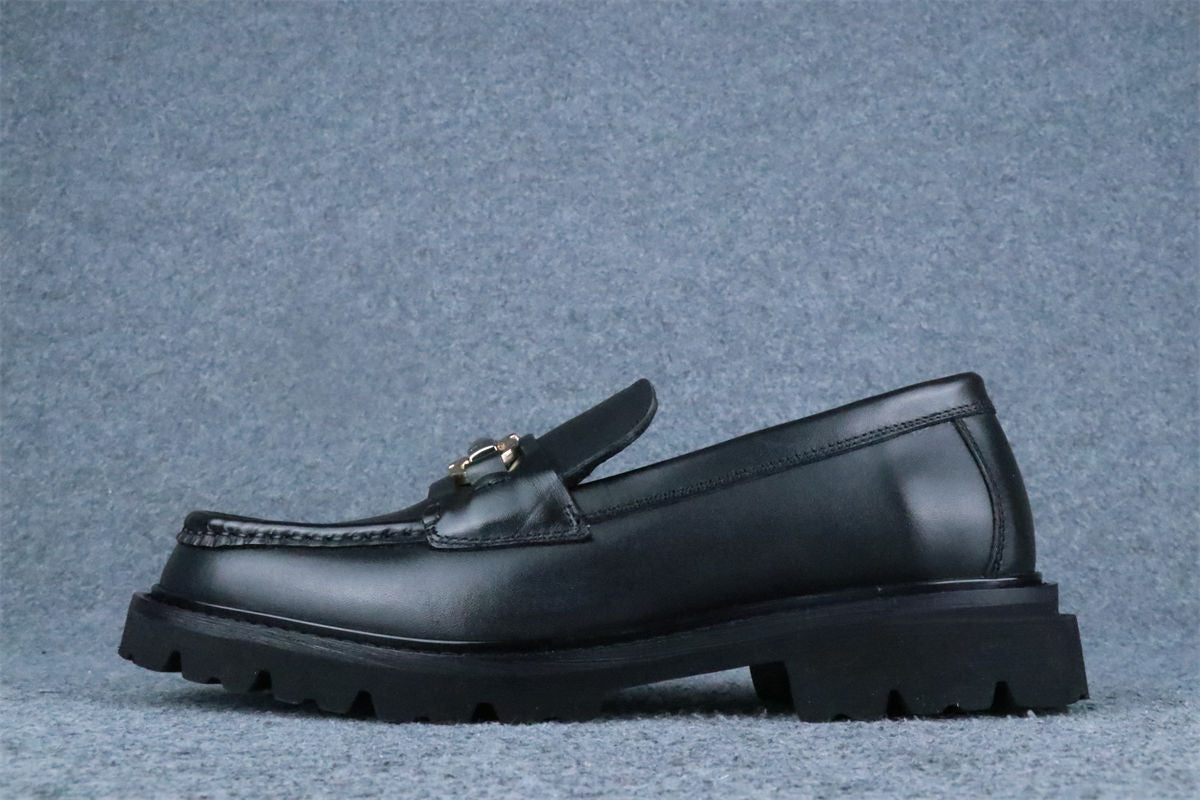 Salvatore Ferragamo Gancini Lug Sole Loafer 'Black' - product view 1