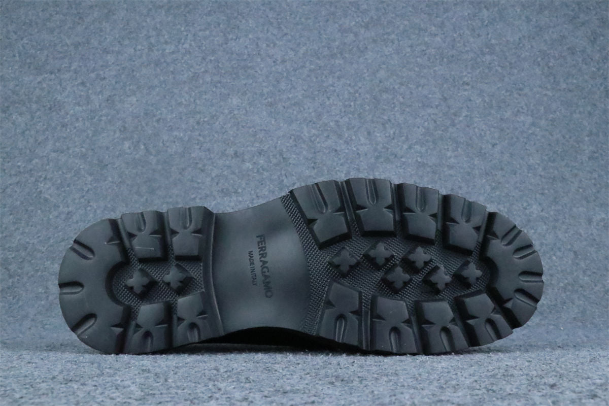 Salvatore Ferragamo Gancini Lug Sole Loafer 'Black' - product view 3