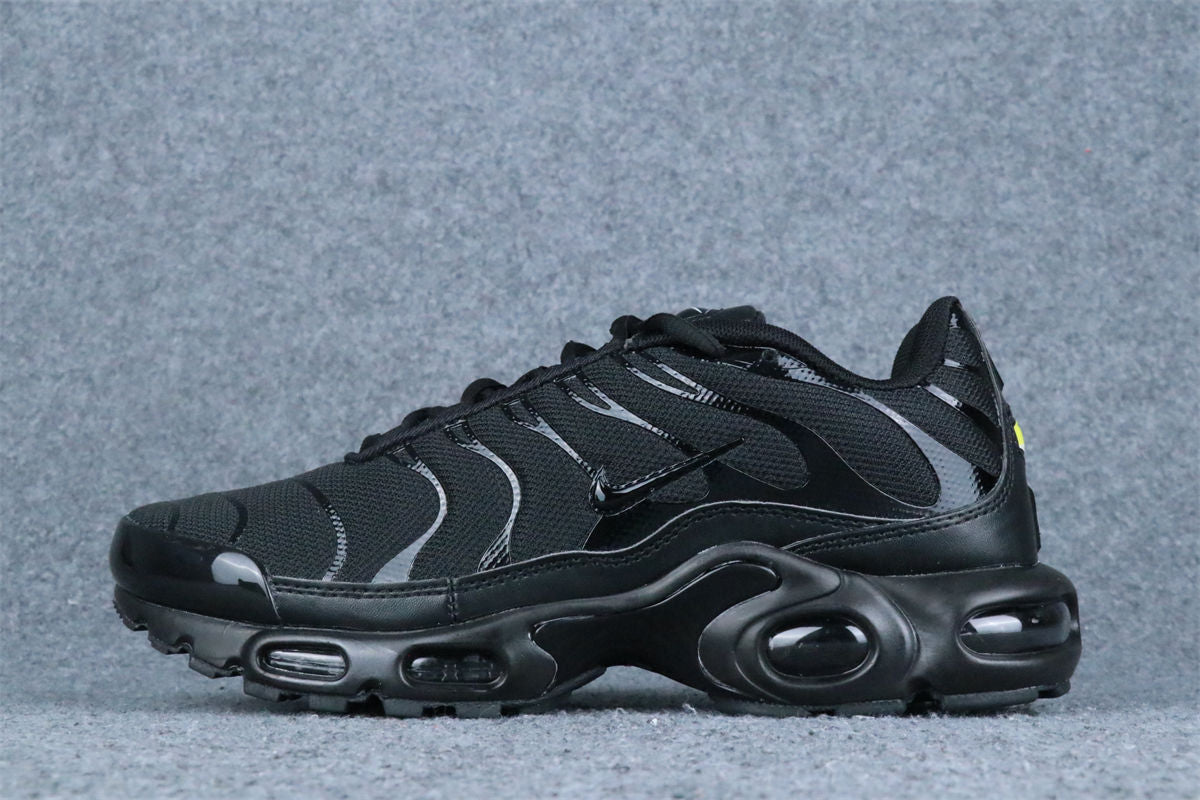 Nike Air Max Plus Sneakers 'Triple Black' - product view 1