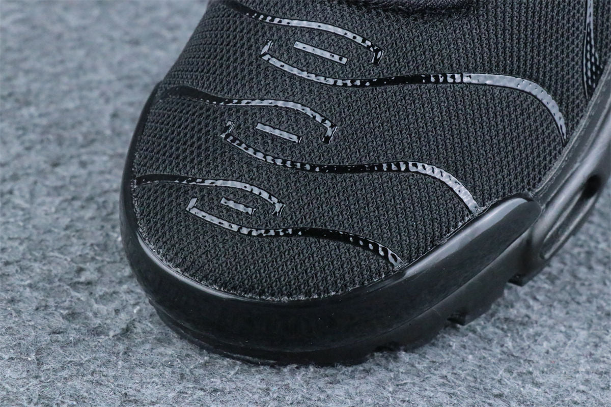Nike Air Max Plus Sneakers 'Triple Black' - product view 4