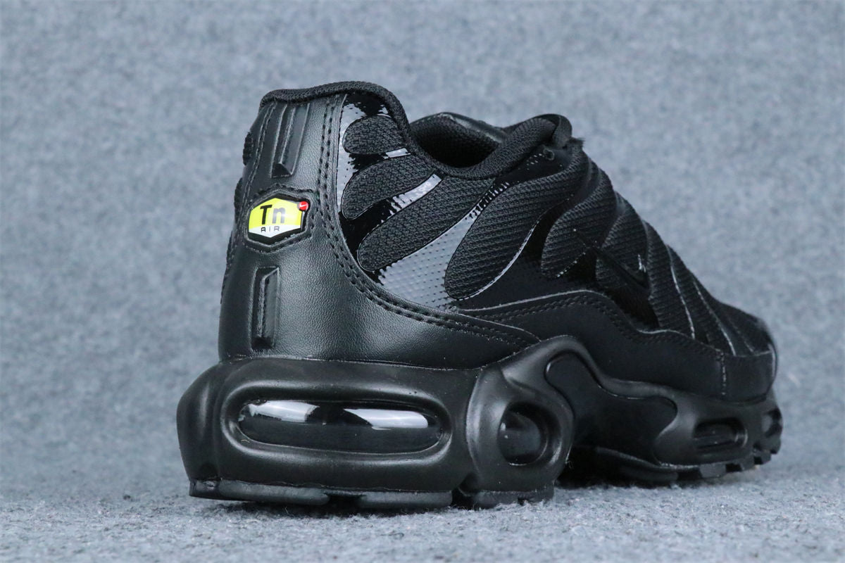 Nike Air Max Plus Sneakers 'Triple Black' - product view 6