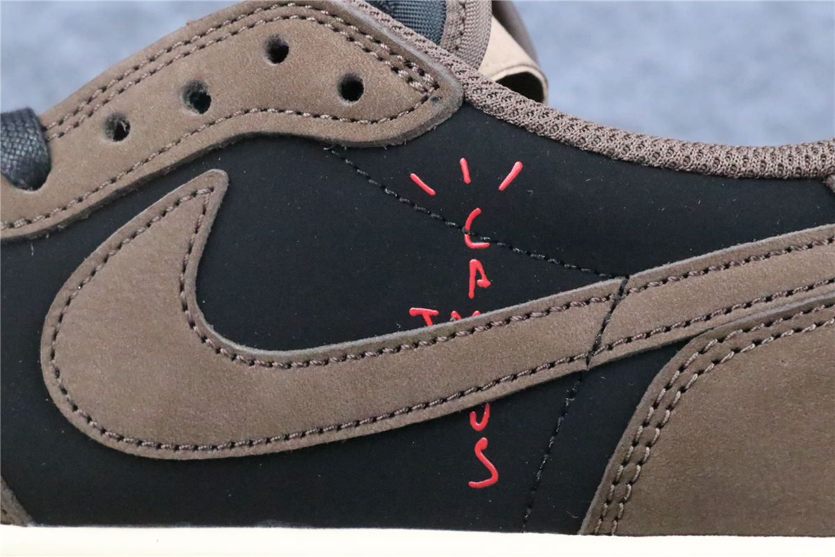Travis Scott x Air Jordan 1 Low Sneakers 'Mocha' - product view 6