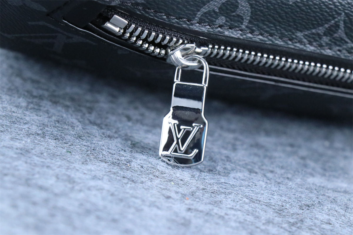 LV Discovery Bumbag Pm 'Black Monogram Eclipse Canvas' - product view 6