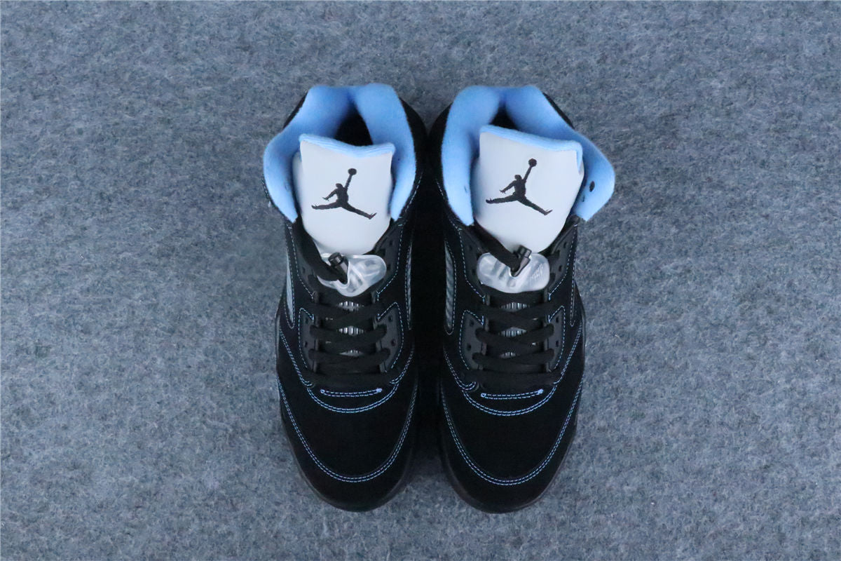 Air Jordan 5 Retro 'Black Carolina / UNC' 2026 Sneakers - product view 15