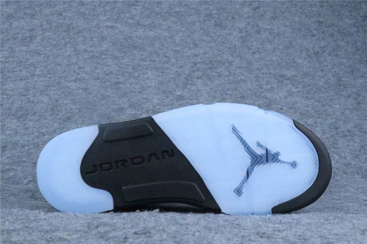 Air Jordan 5 Retro 'Black Carolina / UNC' 2026 Sneakers - product view 3