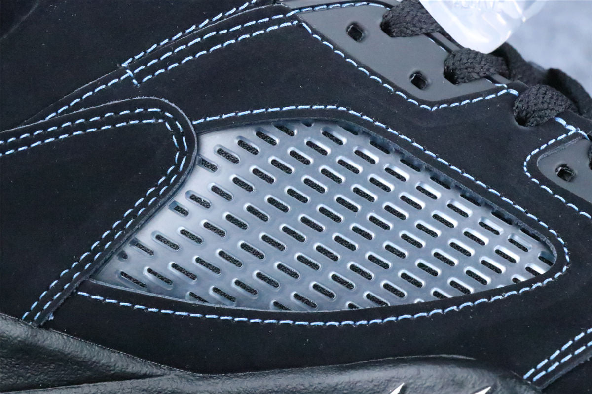 Air Jordan 5 Retro 'Black Carolina / UNC' 2026 Sneakers - product view 5