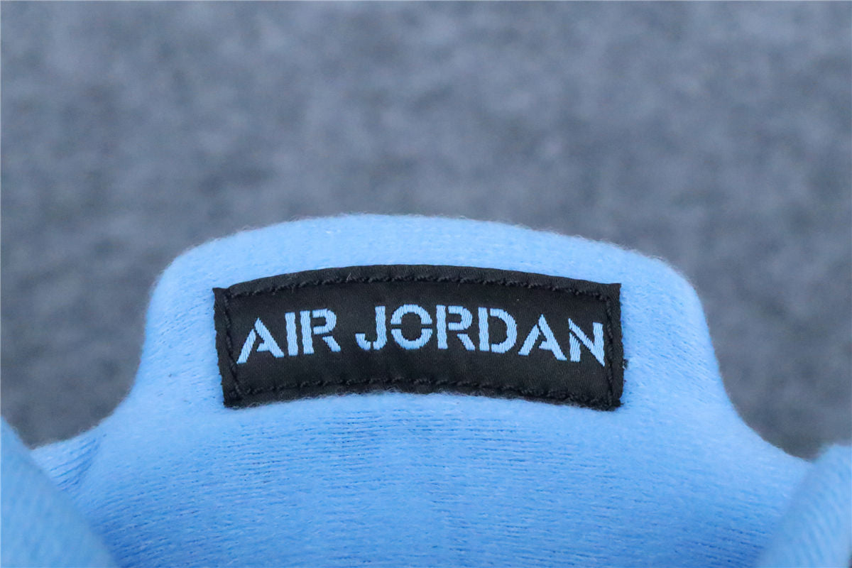 Air Jordan 5 Retro 'Black Carolina / UNC' 2026 Sneakers - product view 10