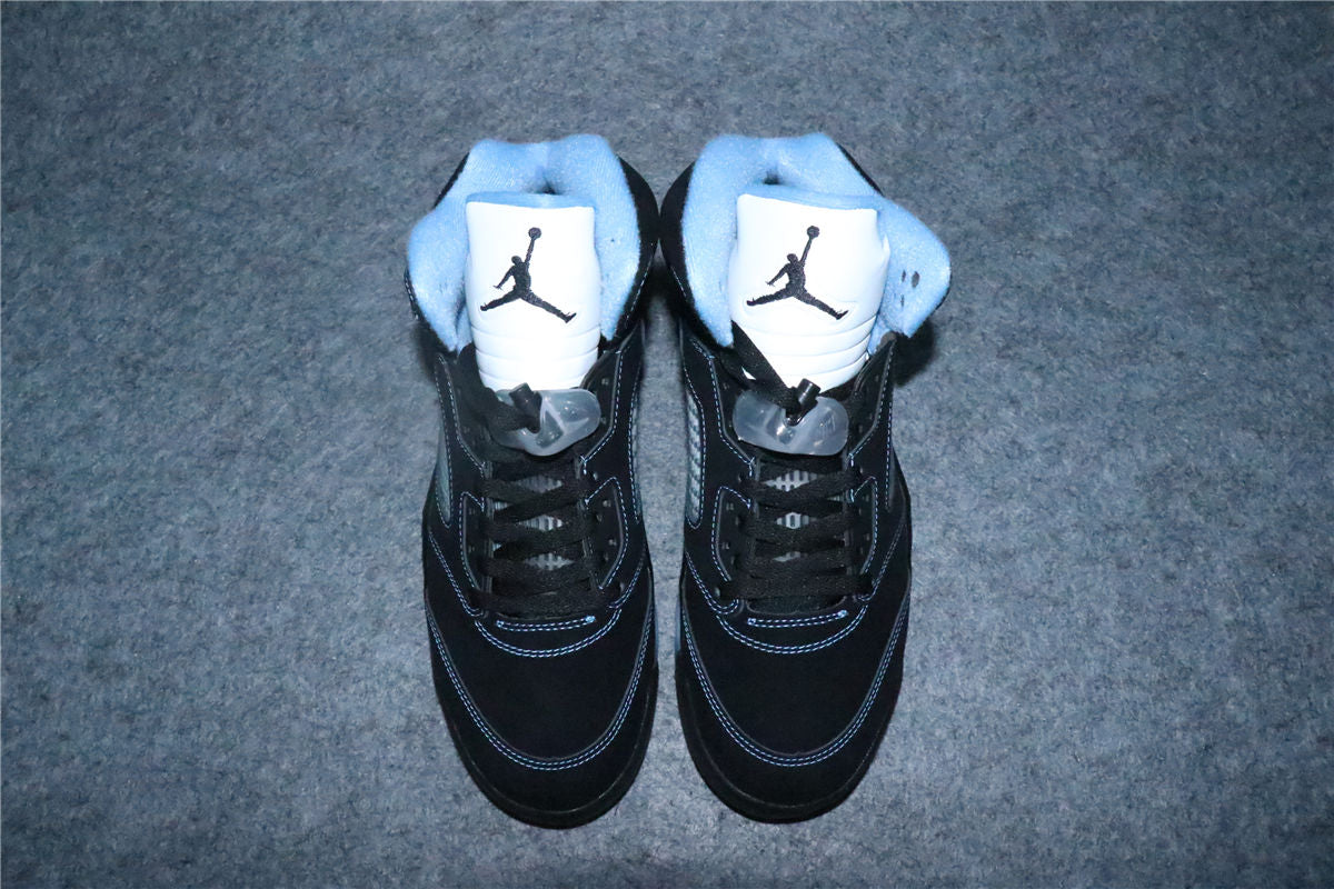 Air Jordan 5 Retro 'Black Carolina / UNC' 2026 Sneakers - product view 11