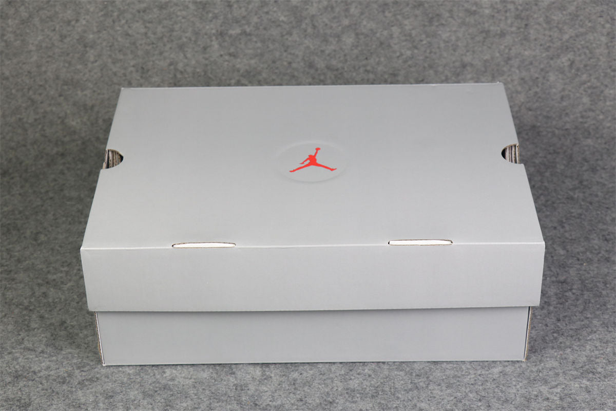 Air Jordan 13 Retro Sneakers 'French Blue' - product view 16