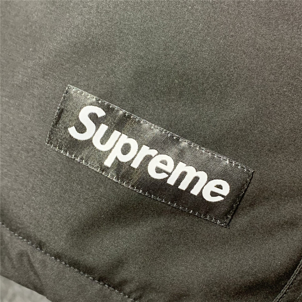 Supreme Aoi GORE-TEX Hooded Jacket 'Black' - product view 4