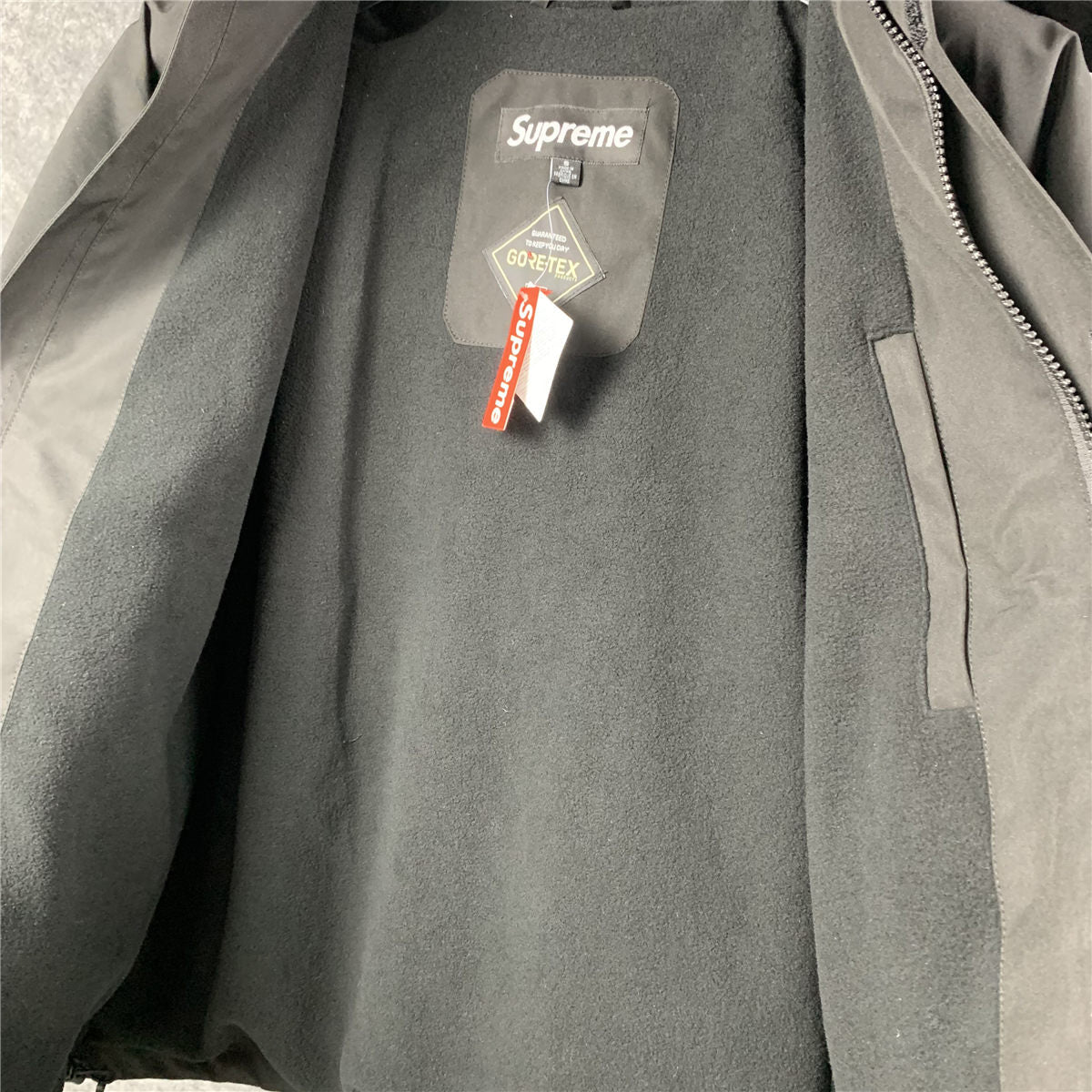 Supreme Aoi GORE-TEX Hooded Jacket 'Black' - product view 12