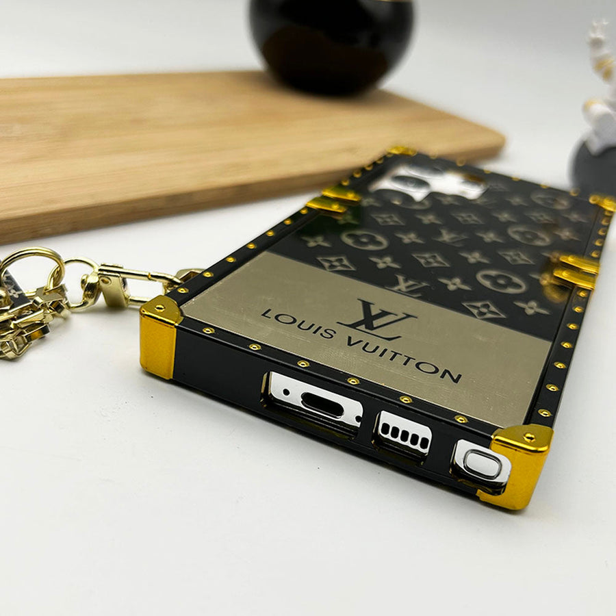 Branded Trunk Case With Chain For Samsung Phone Case - product view 3