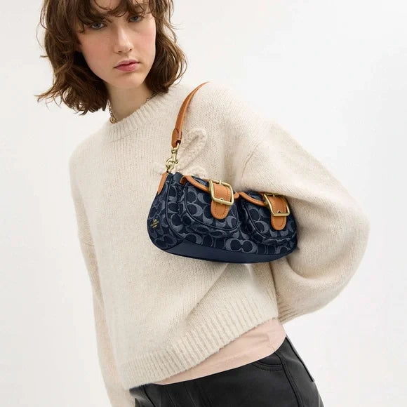 Ashton Baguette - product view 6