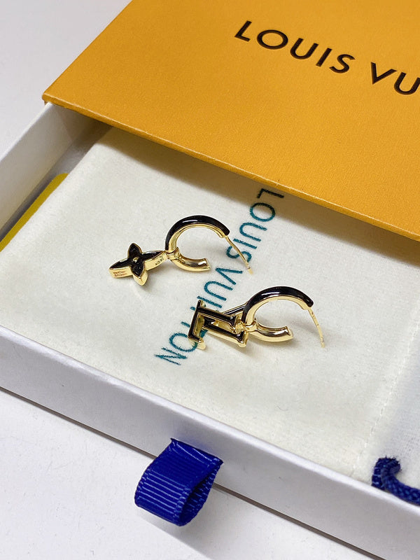 A1152  Women's new fashionable earring jewelry