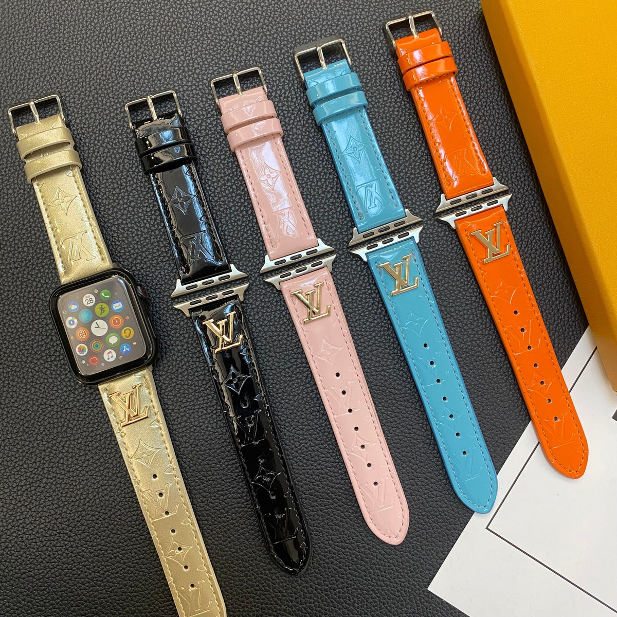 GLOSSY LEATHER APPLE WATCH STRAP METAL LOGO - product view 5