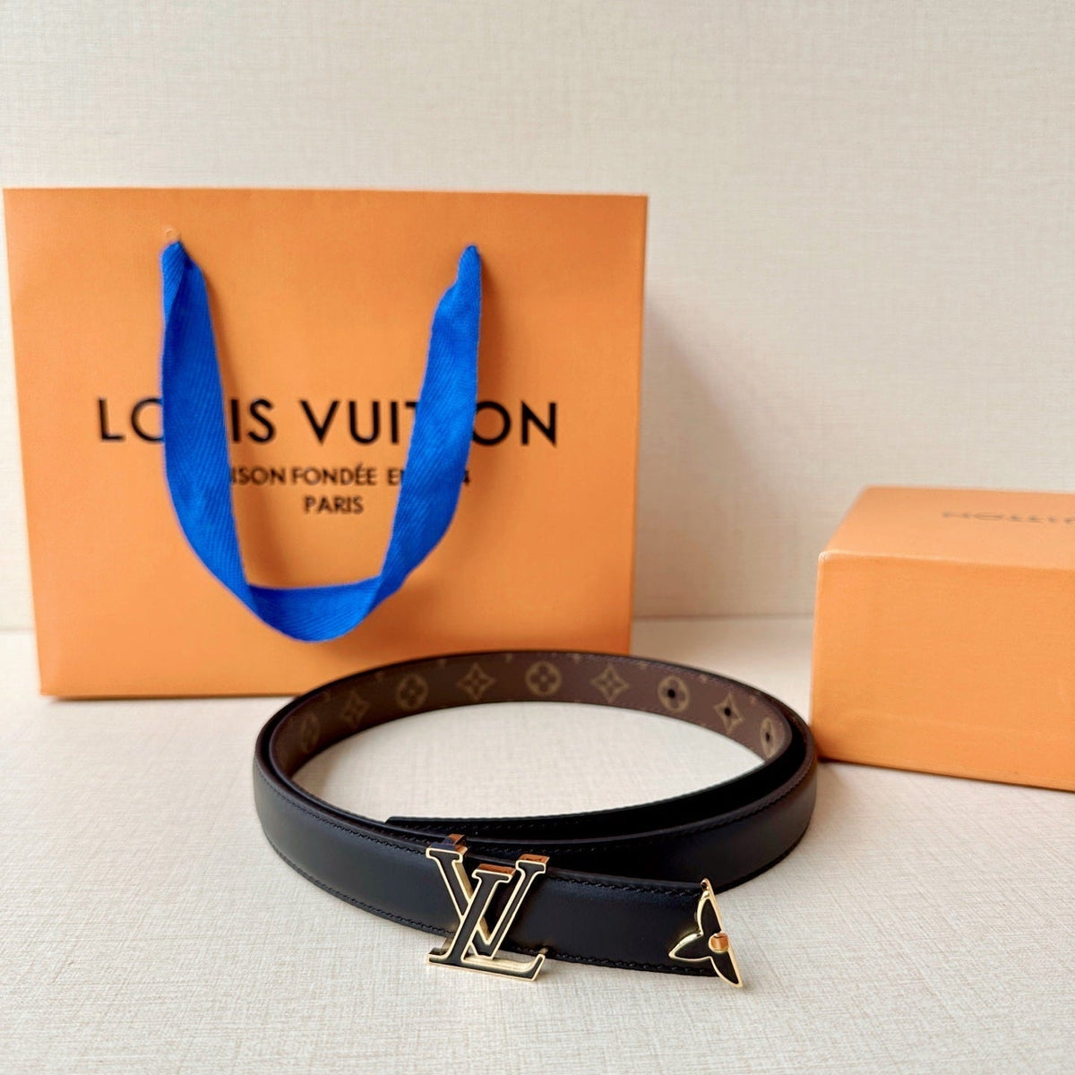 Style Women's Belt - product view 1